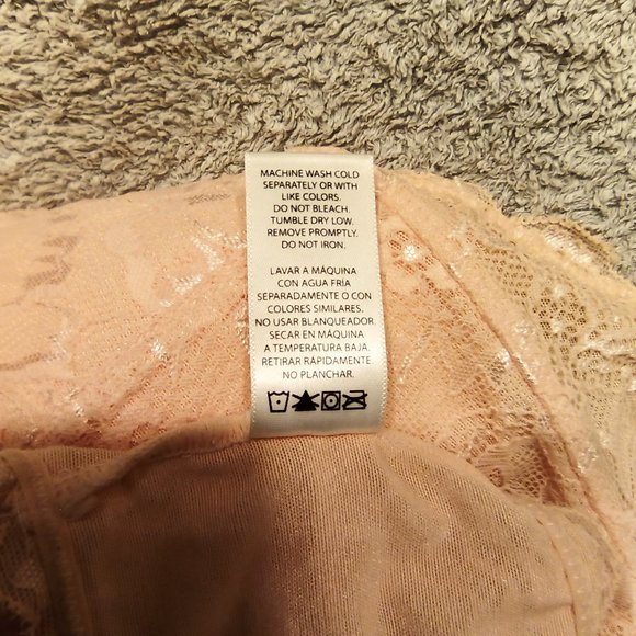 Beautiful Bralette size Lg/Xg Peach in Color - Picture 6 of 10